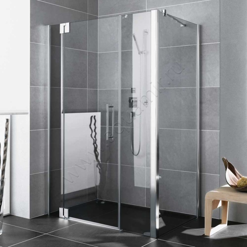 Маятниковая душевая дверь для боковой стенки Kermi Pasa XP PX1GL17020VPK в интерьере