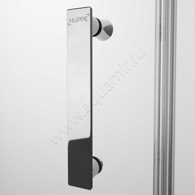 Маятниковая душевая дверь в нишу Huppe Solva pure в серебристом цвете SR3381092373 в интерьере