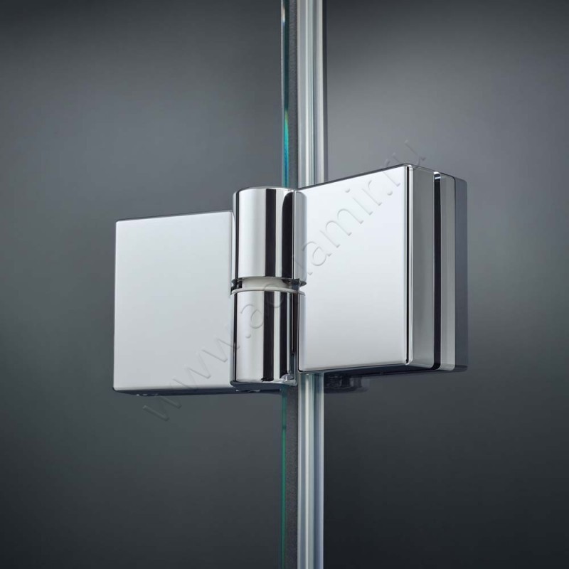 Поворотная душевая дверь для комбинации с ответной частью Kermi Liga LIETL08320VAK в интерьере