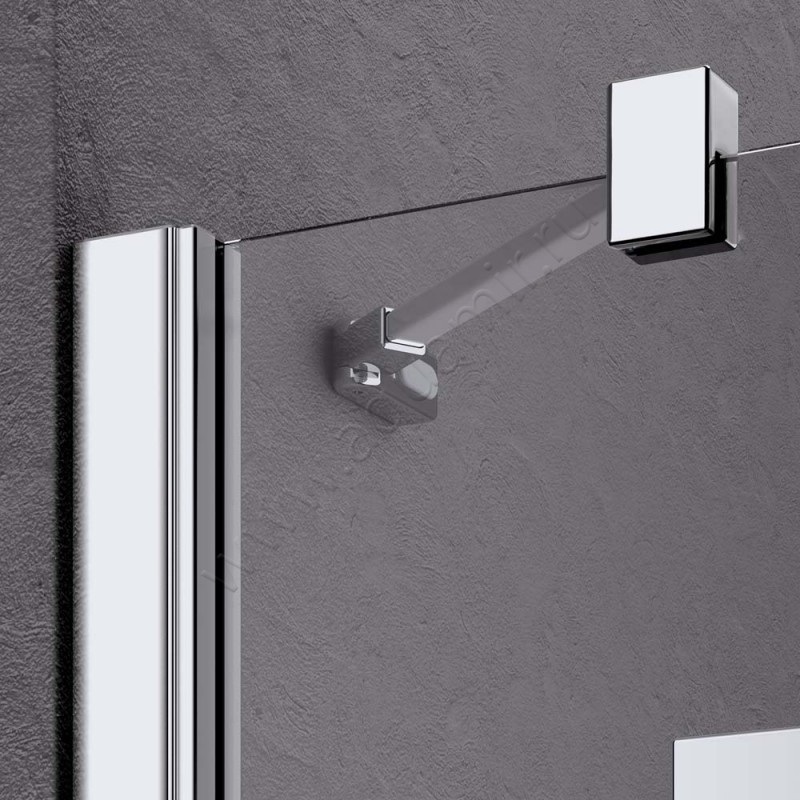 Поворотная душевая дверь для комбинации с ответной частью Kermi Liga LIETR09020VAK в интерьере