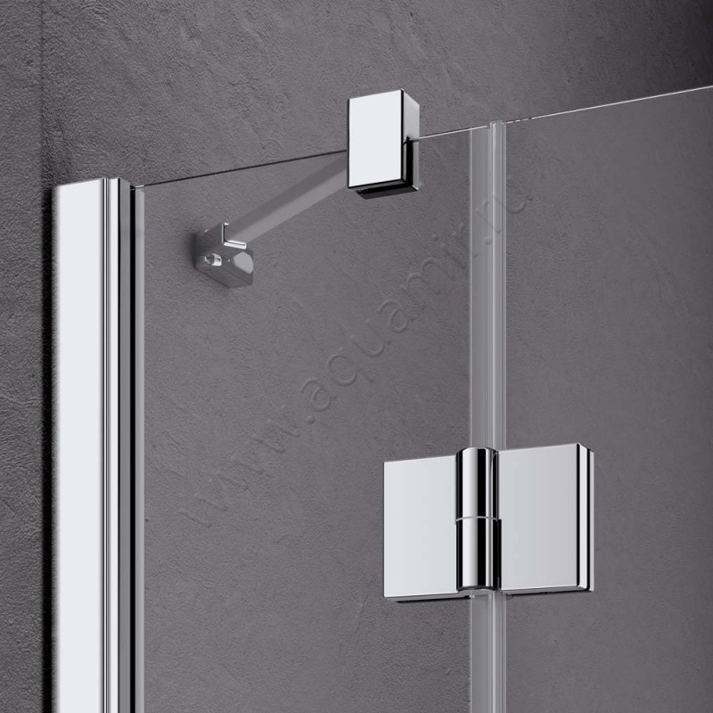 Поворотная душевая дверь для комбинации с ответной частью Kermi Liga LIESR07818VAK в интерьере