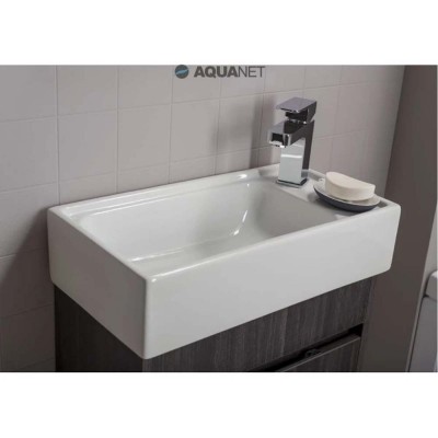  Aquanet  51  (00182338)